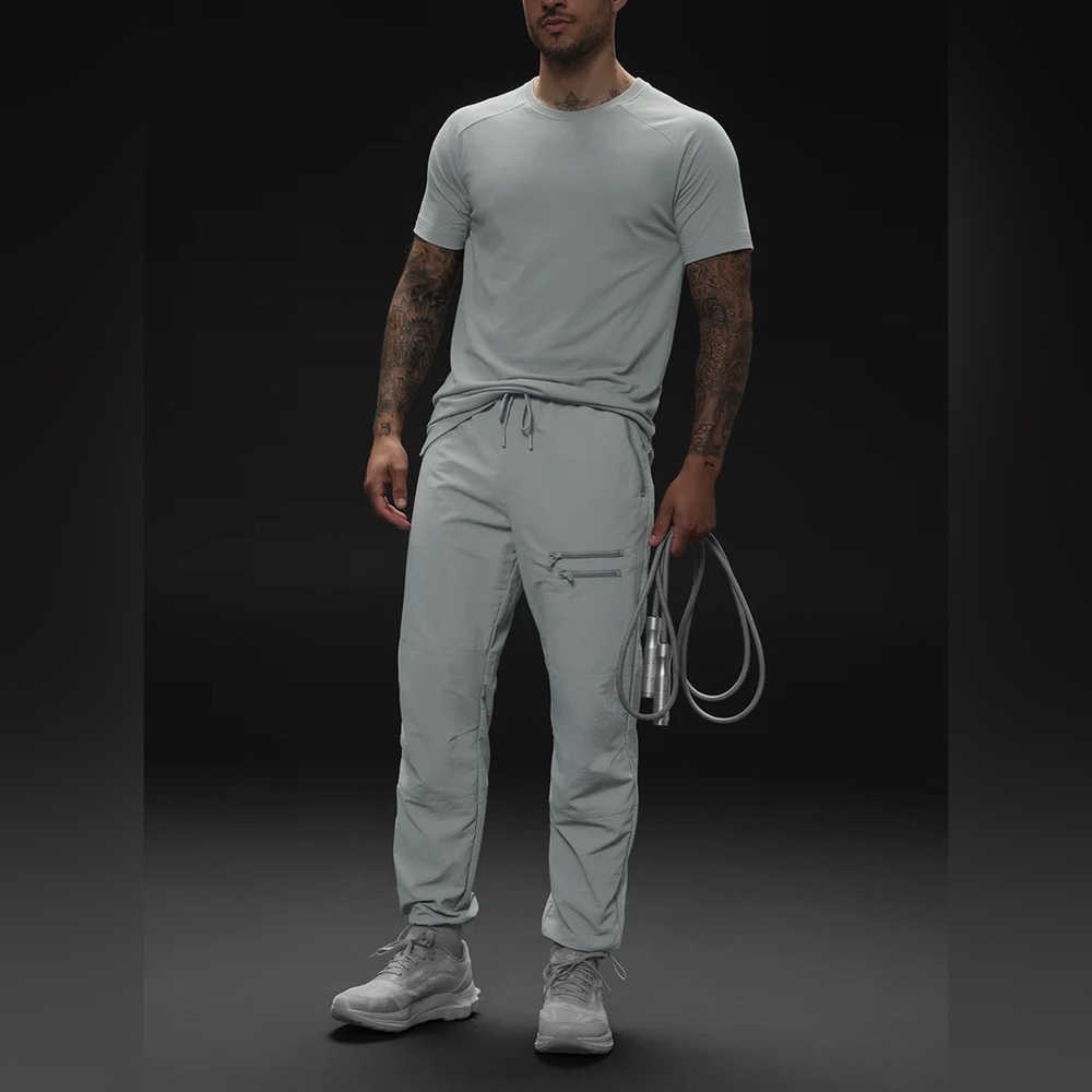 Alo Yoga Takeaway Track Pant | Lunar Grey Mens Size Large | Unisex